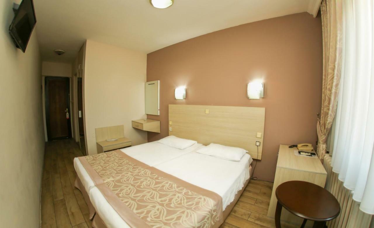 Ilion Hotel צ'נקלה מראה חיצוני תמונה