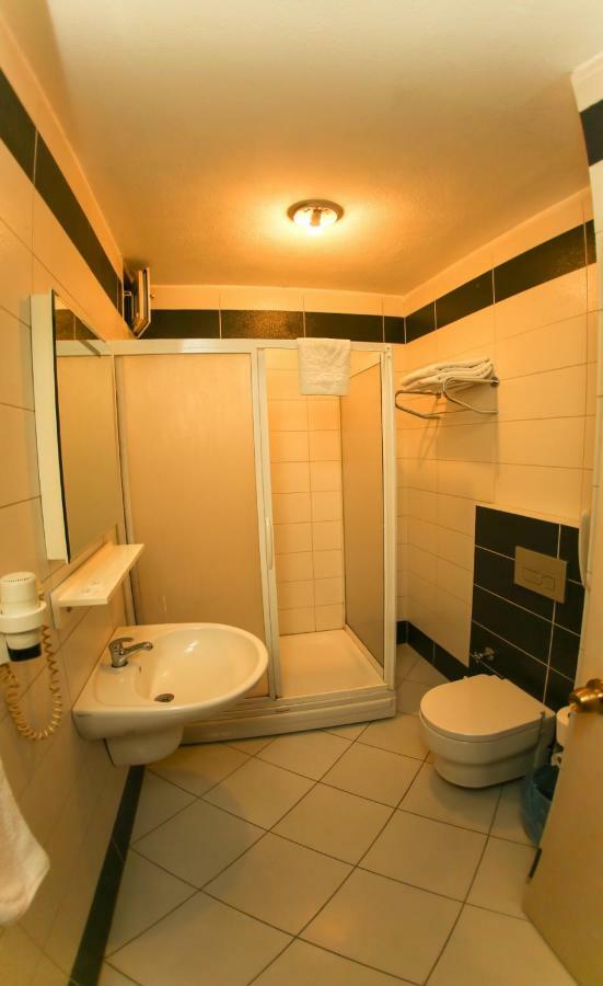 Ilion Hotel צ'נקלה מראה חיצוני תמונה